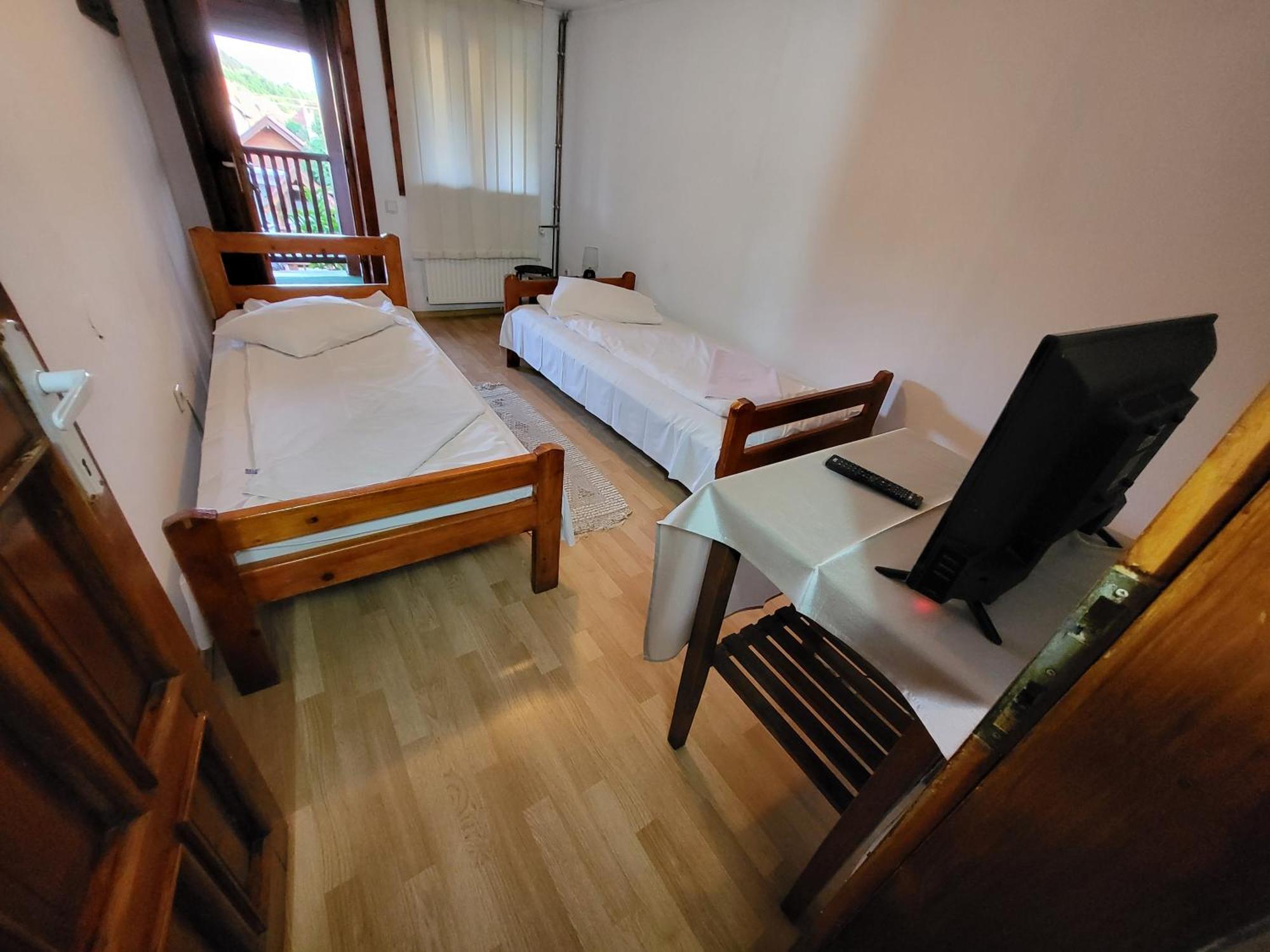 Betty Panzio Hotel Miercurea Ciuc Exterior photo